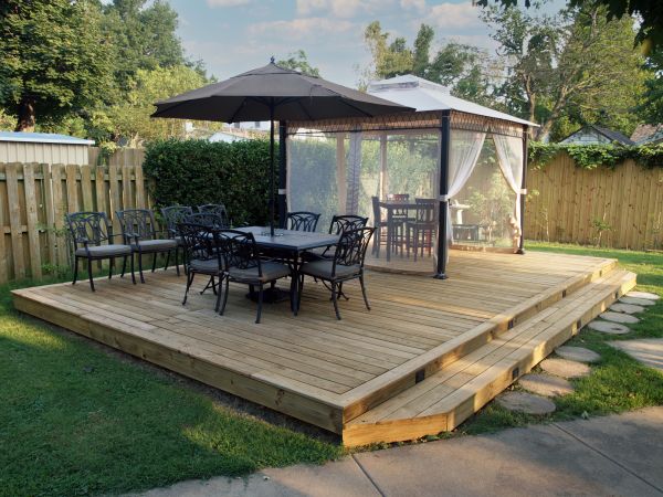 Floating Deck Installation in Boston